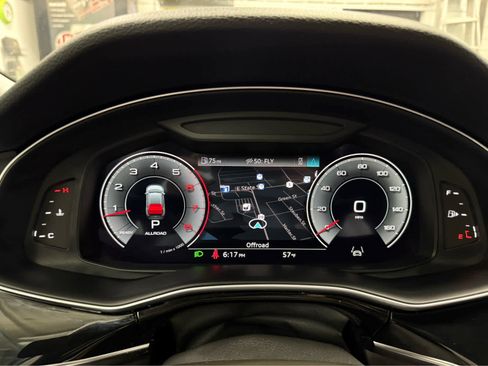 Used 2023 Audi Q8 Prestige AWD/4WD image 17