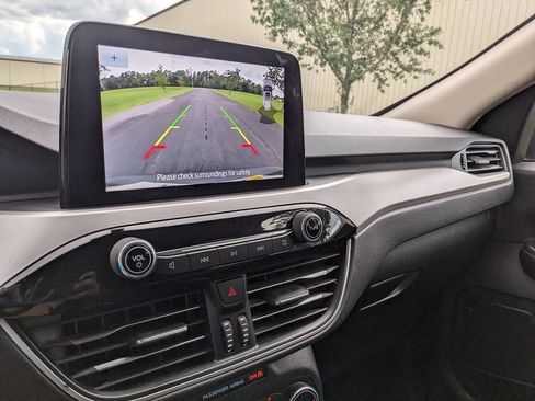 Used 2020 Ford Escape SEL FWD image 15