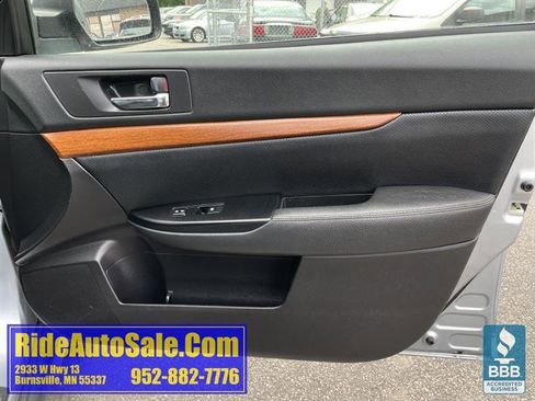 Used 2012 Subaru Outback 2.5i Limited w/ Moonroof Pkg AWD/4WD image 13
