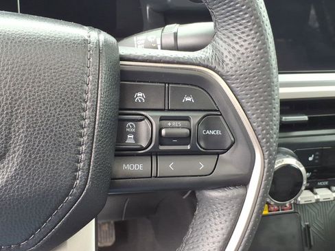 Used 2024 Toyota Tacoma TRD Off-Road w/ TRD Off Road Premium Package AWD/4WD image 20