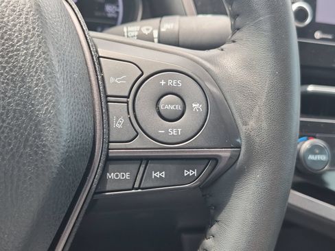 Used 2024 Toyota Camry SE w/ Convenience Package FWD image 10