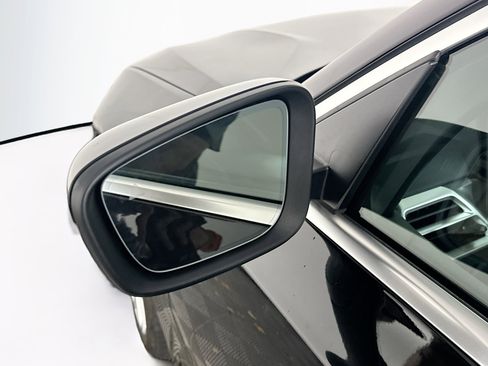 Used 2025 BMW 330i Sedan RWD image 16