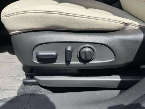 Certified 2023 Buick Encore GX Essence w/ Experience Buick Package FWD image 29