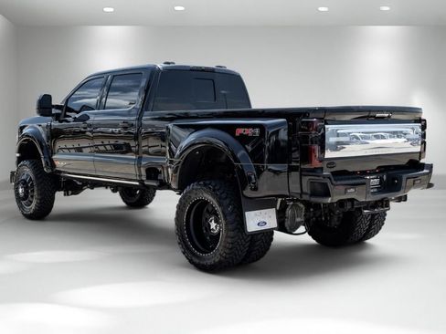 Used 2024 Ford F450 Limited w/ FX4 Off-Road Package AWD/4WD image 9