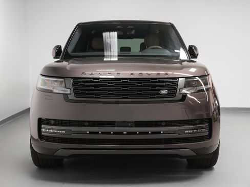 Used 2026 Land Rover Range Rover SE AWD/4WD image 8