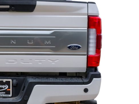 Used 2019 Ford F250 Platinum w/ Platinum Ultimate Package AWD/4WD image 50