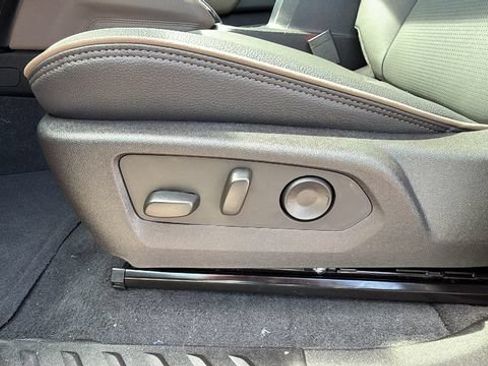 New 2026 GMC Canyon Denali AWD/4WD image 18