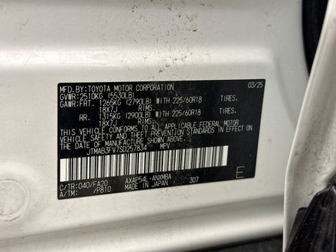 Used 2025 Toyota RAV4 SE w/ Weather & Moonroof Package AWD/4WD image 11
