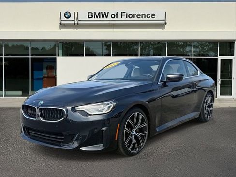 Used 2022 BMW 230i Coupe w/ Premium Package 2 RWD image 3