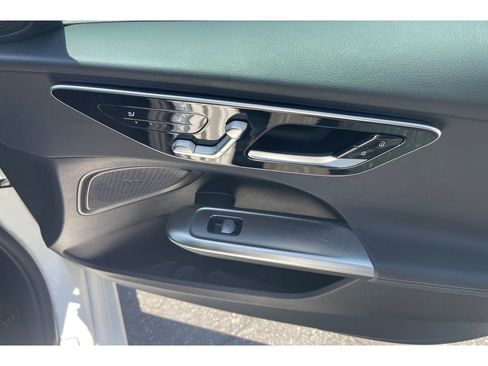Used 2023 Mercedes-Benz C 300 Sedan image 20