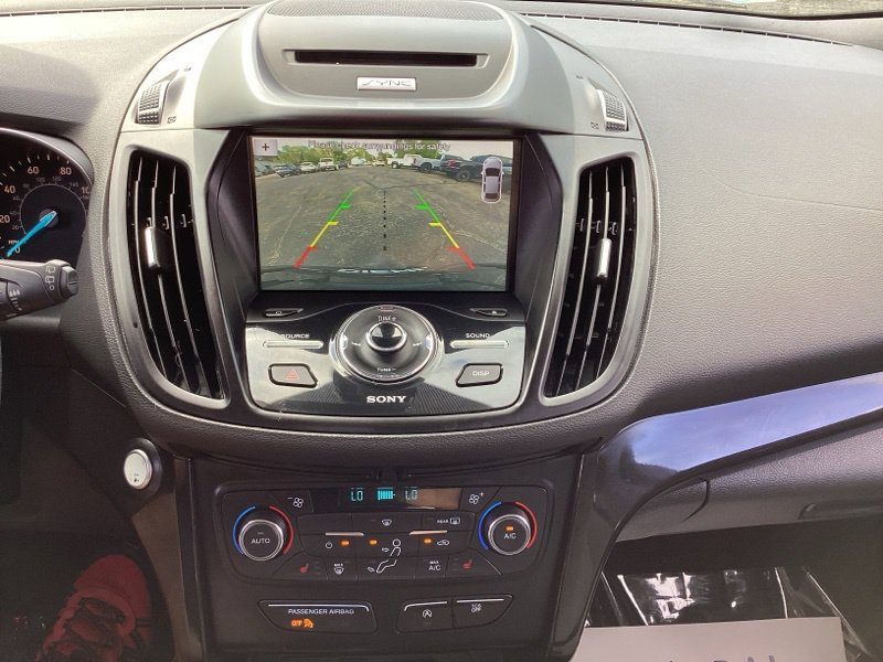 Used 2017 Ford Escape Titanium AWD/4WD image 30
