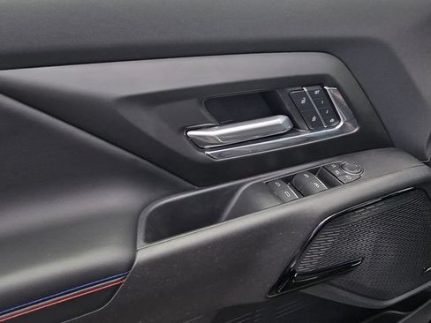 Certified 2025 Chevrolet Silverado EV RST AWD/4WD image 15