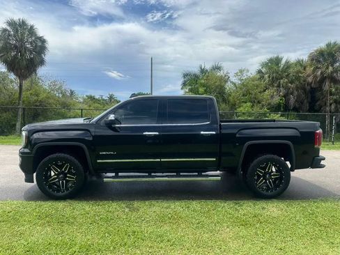 Used 2017 GMC Sierra 1500 Denali RWD image 8