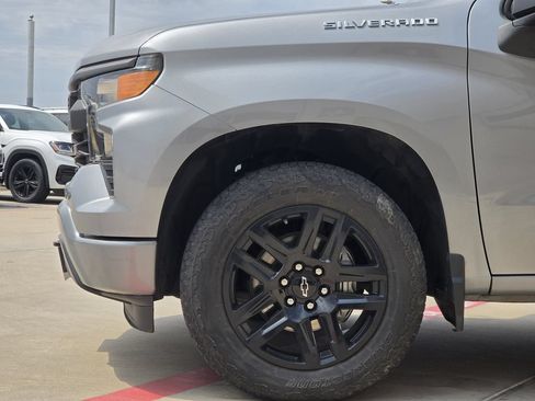 Used 2023 Chevrolet Silverado 1500 Custom RWD image 7