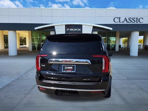 Used 2024 GMC Yukon SLT w/ SLT Premium Package AWD/4WD image 7