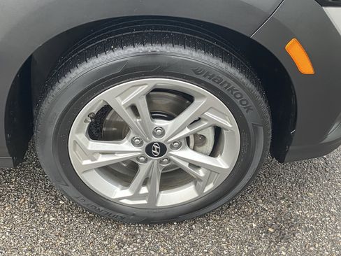 Used 2022 Hyundai Kona SEL w/ Convenience Package image 28