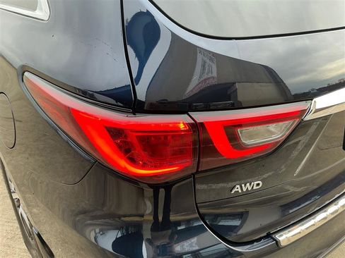 Used 2019 INFINITI QX60 Luxe w/ Essential Package image 21