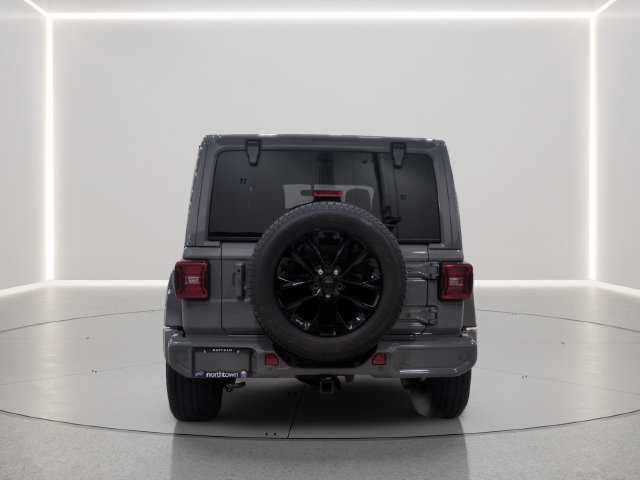 Used 2022 Jeep Wrangler Unlimited Sahara AWD/4WD image 4