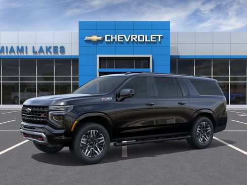 New 2026 Chevrolet Suburban Z71 w/ Comfort Package AWD/4WD image 2
