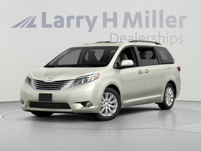 Used 2017 Toyota Sienna XLE w/ XLE Navigation Package