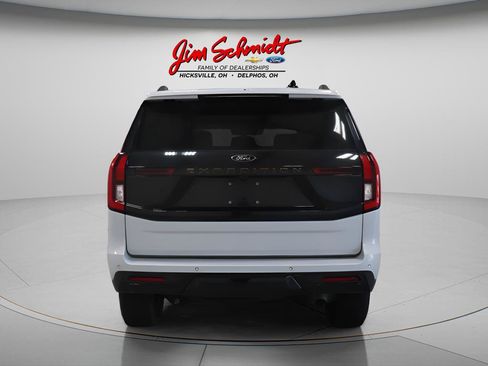 Used 2025 Ford Expedition Tremor AWD/4WD image 5