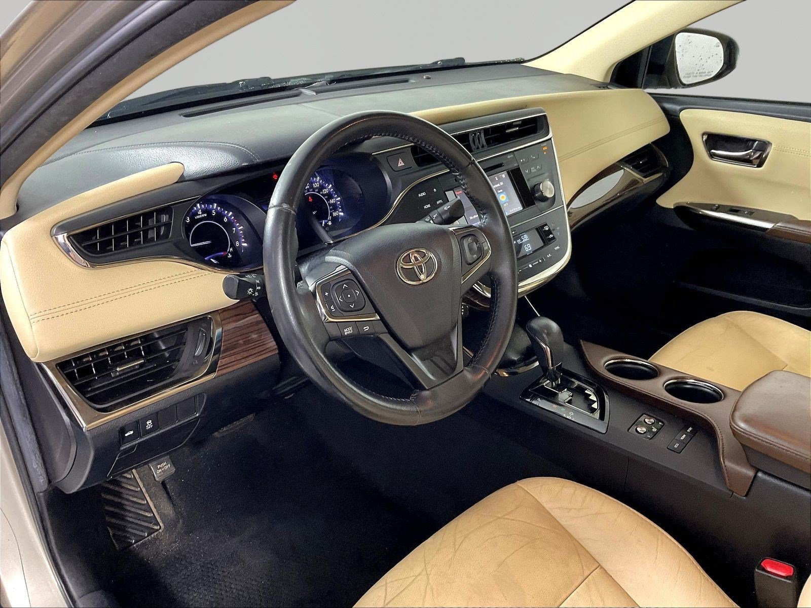 Used 2015 Toyota Avalon XLE FWD image 17