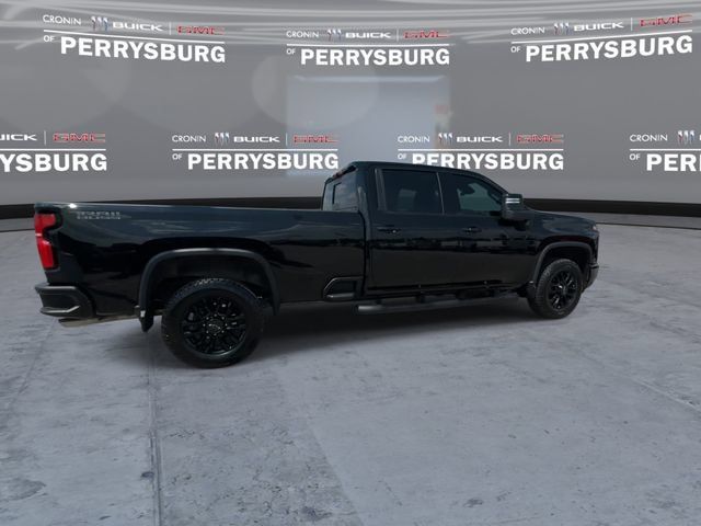 Used 2025 Chevrolet Silverado 2500 LTZ w/ LTZ Plus Package AWD/4WD image 2
