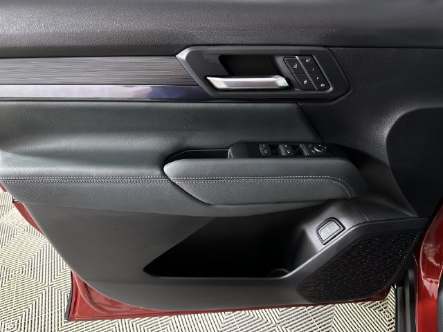 New 2027 GMC Terrain AT4 w/ Convenience Package III AWD/4WD image 24