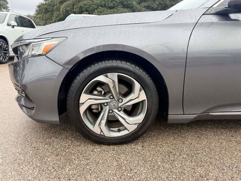 Used 2018 Honda Accord EX-L image 9