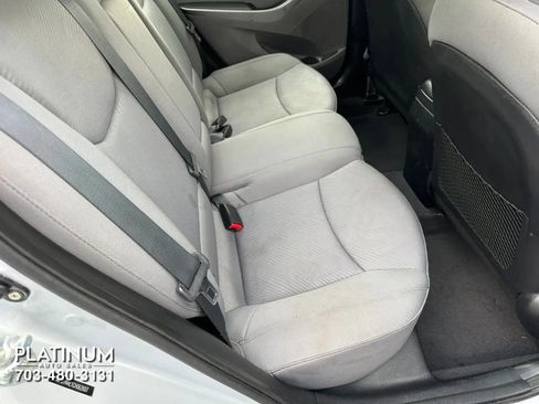 Used 2012 Hyundai Elantra GLS w/ Preferred Pkg 3 FWD image 12