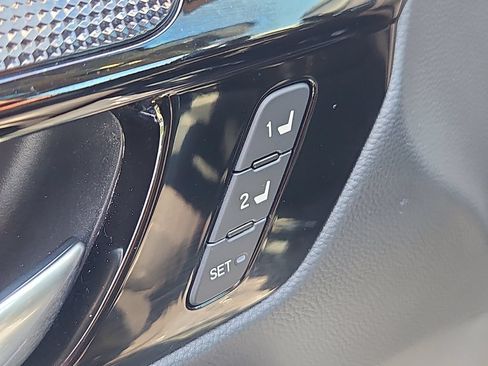 Used 2024 Honda CR-V EX-L image 18
