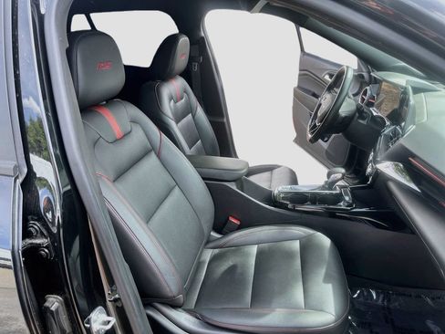 Used 2025 Chevrolet Trax RS w/ Driver Confidence Package FWD image 26