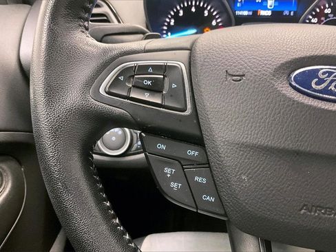 Used 2017 Ford Escape Titanium image 19