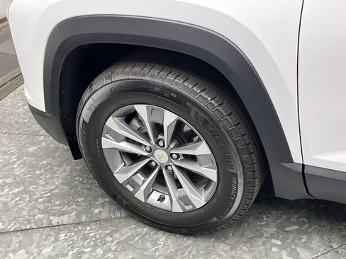 Certified 2025 Chevrolet Equinox LT image 31