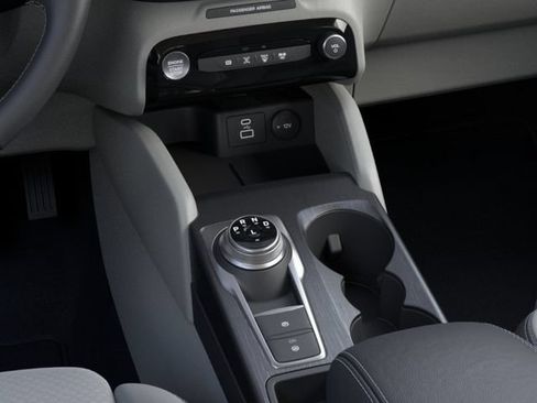 New 2025 Ford Escape SE FWD image 15
