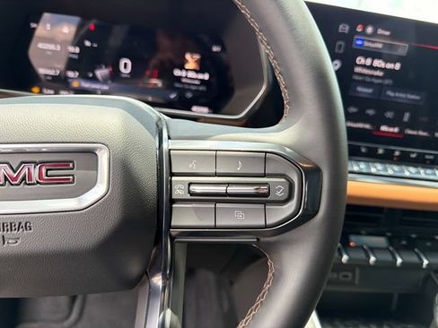 Used 2025 GMC Canyon AT4 AWD/4WD image 25