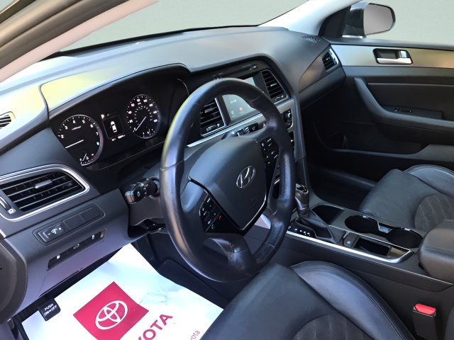 Used 2017 Hyundai Sonata Sport w/ Value Edition Package 02 FWD image 14