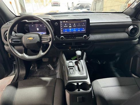 Used 2023 Chevrolet Colorado W/T RWD image 15