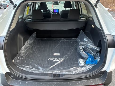 New 2025 Toyota RAV4 XLE w/ Convenience Package image 26