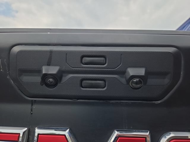 Used 2025 GMC Sierra 2500 AT4X w/ AT4X AEV Edition AWD/4WD image 16