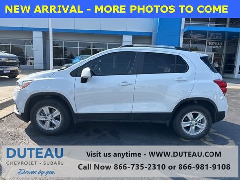 Certified 2022 Chevrolet Trax LT w/ LT Convenience Package image 1