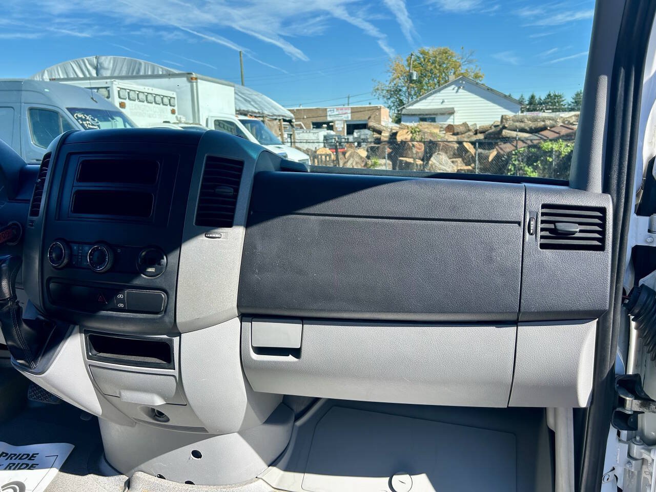 Used 2012 Mercedes-Benz Sprinter 2500 image 17