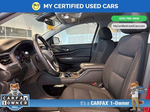 Used 2023 GMC Acadia SLE w/ Driver Convenience Package FWD image 18