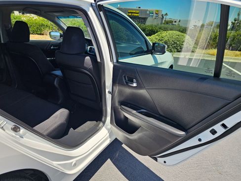 Used 2013 Honda Accord Sport image 25
