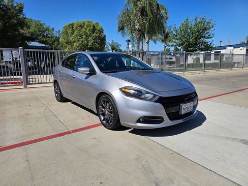 Used 2016 Dodge Dart SXT FWD image 4