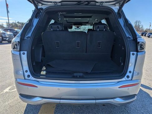 Certified 2023 Buick Enclave Avenir w/ Avenir Technology Package image 34