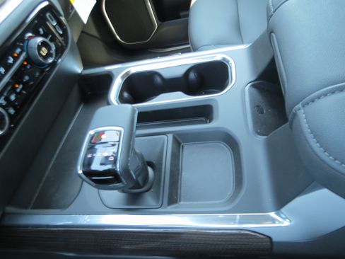 Used 2026 Chevrolet Silverado 1500 LT Trail Boss w/ Convenience Package II AWD/4WD image 22