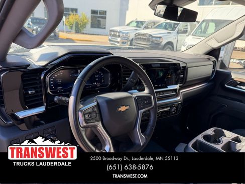 Used 2024 Chevrolet Silverado 3500 LT image 10