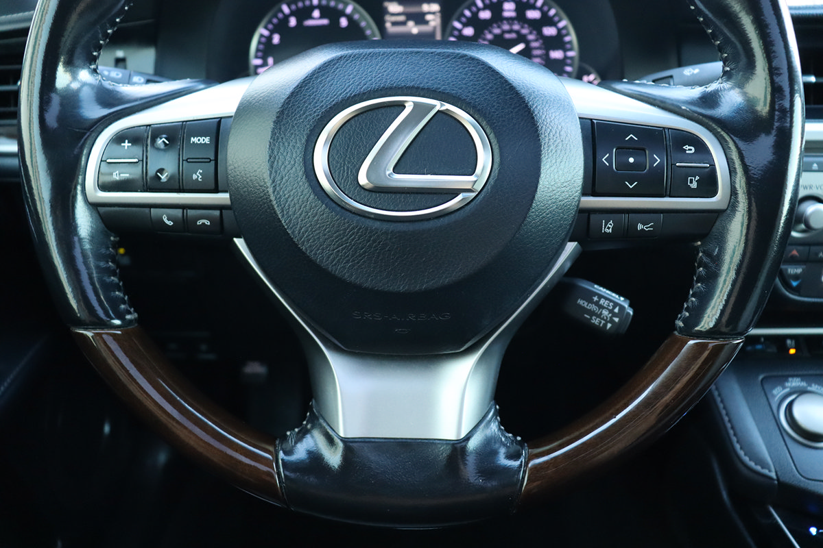 Used 2017 Lexus ES 350 w/ Navigation System Package FWD image 42