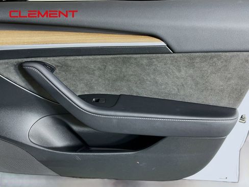 Used 2023 Tesla Model 3 Standard Range RWD image 33